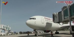 Aterrizó en Maiquetía otro vuelo procedente de EEUU con 135 venezolanos