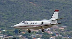 Autoridades buscan aeronave que desapareció con tres ocupantes