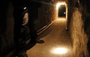 Autoridades mexicanas ubicaron en Tijuana un narcotúnel que conectaba con Estados Unidos - AlbertoNews