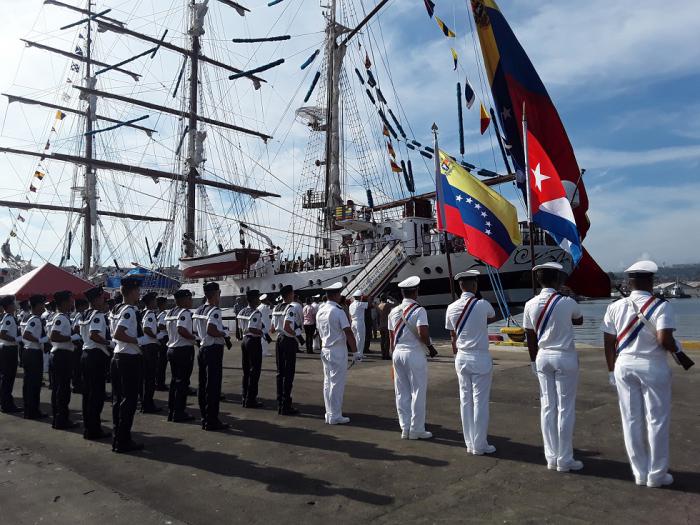 Buque Escuela Simón Bolívar arribó a Cuba