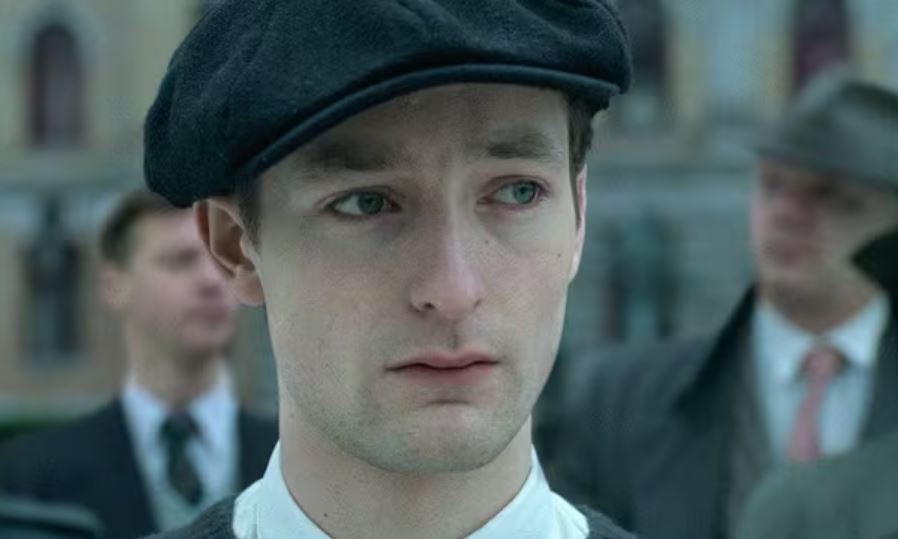 Buscó en Google «cómo escribir una película» y hoy su cinta es un éxito en Netflix