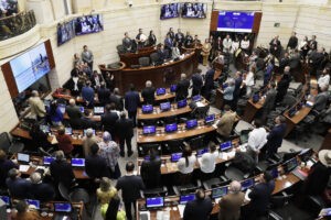 Cámara de Representantes de Colombia aprueba texto de reforma pensional avalado por Senado - AlbertoNews