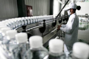 Capacidad operativa de la industria del envase cayó 6% en primer semestre de 2025