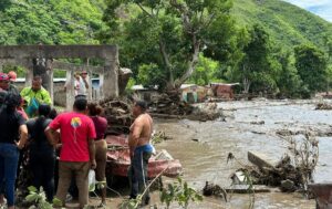 Centros de acopio para ayudar a damnificados en Mérida