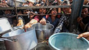 Cinco miembros de la GHF mueren en ataque de Hamás en Gaza – DW – 12/06/2025