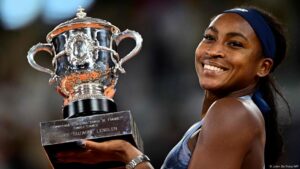 Coco Gauff campeona de Roland Garros al derrotar a Sabalenka – DW – 07/06/2025