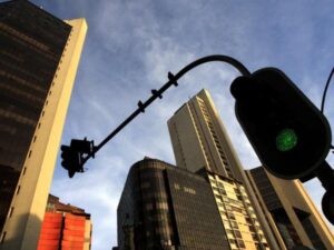 Colombia cambiará diseño de las figuras de su red semafórica | Regiones | Economía