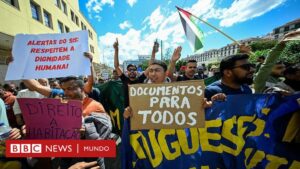 Cómo Portugal pasó de tener una de las políticas migratorias más abiertas de Europa a la expulsión masiva de indocumentados