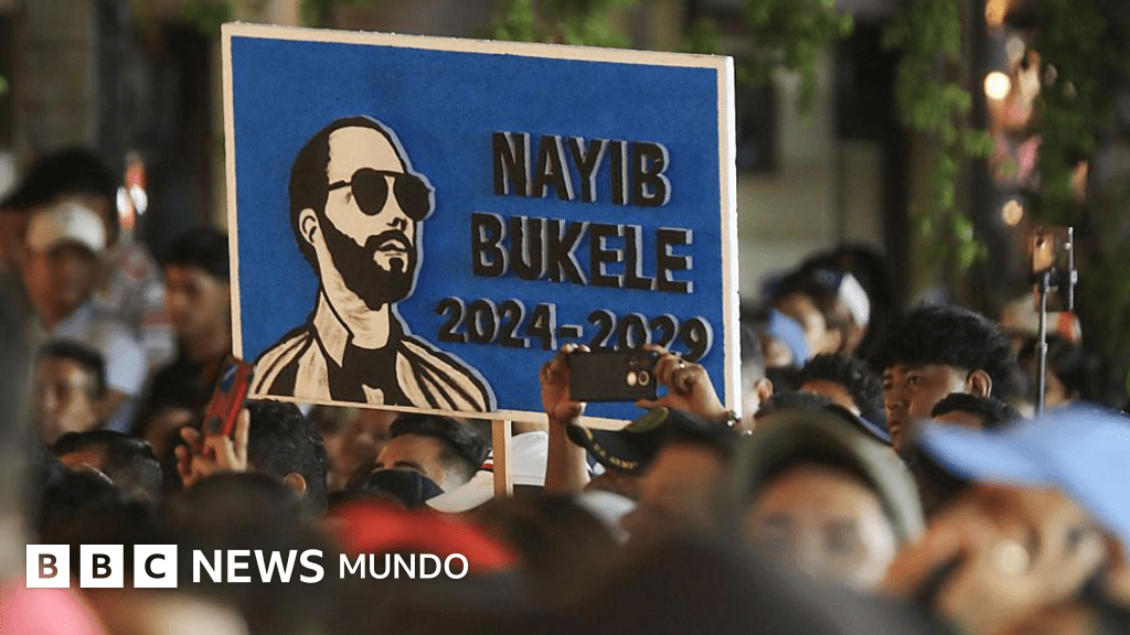 Cómo aumentó en El Salvador la presión contra las voces críticas al gobierno de Bukele