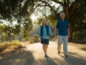 Cómo la forma de caminar puede revelar la edad de tu cerebro