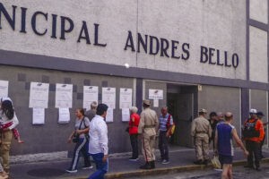 Cómo se llega al llamado a elecciones municipales para el 27 de julio, según politólogos