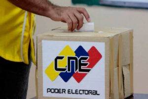 Voto secreto CNE mesas Comercio actas observadores internacionales jueces de paz postulaciones