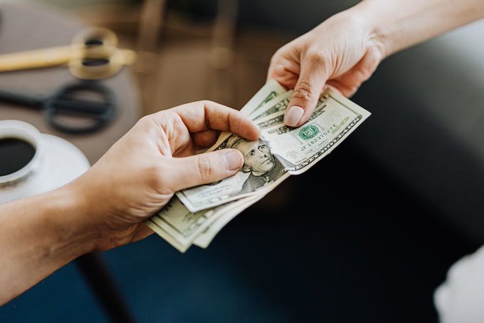Conoce las páginas que cotizaban el dólar paralelo que han sido desmanteladas por las autoridades
