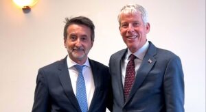 Consejero delegado de Repsol se reunió con el secretario de Energía de EEUU en medio del fin de la licencia de Chevron en Venezuela - AlbertoNews