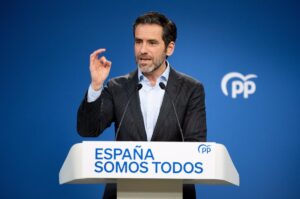 "Constitucional o inconstitucional es corrupción política"