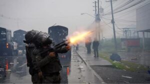 Crisis en Panamá: Gobierno suspendió internet y telefonía móvil por ola de protestas en la provincia de Bocas del Toro - AlbertoNews