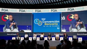 Crónica de un acalorado foro en Cartagena entre congresistas y el Ministro Armando Benedetti
