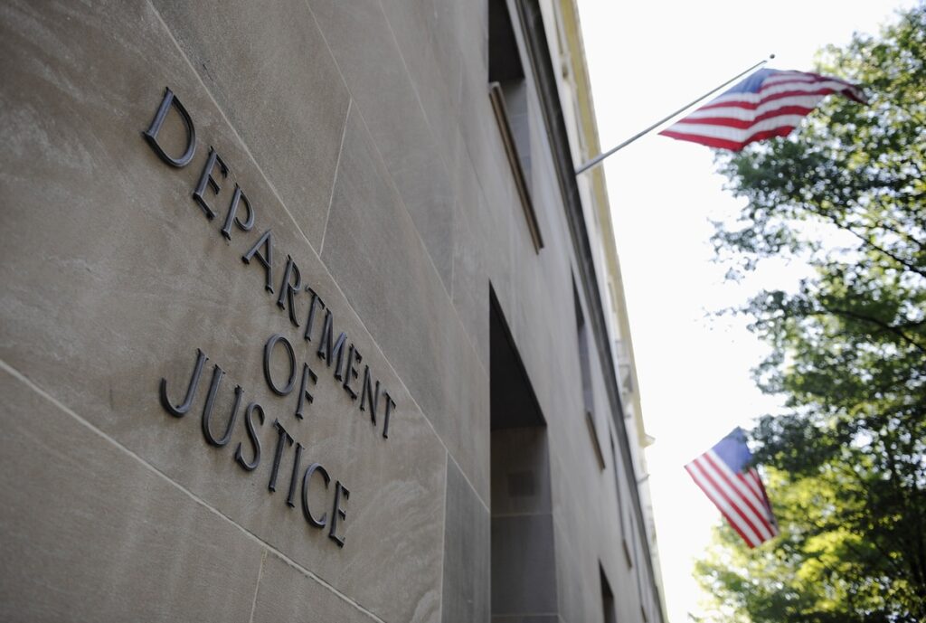 Departamento de Justicia afirma que Trump necesitaría aprobación del Congreso para ordenar más ataques si el conflicto sigue - AlbertoNews
