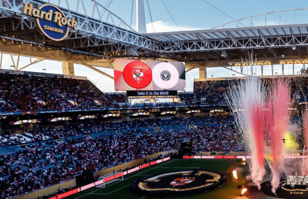 «Desire» es el nuevo himno de la FIFA con las voces de Robbie Williams y Laura Pausini