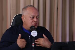 Cabello detención académico