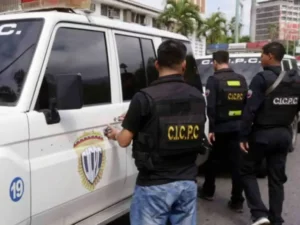 Detienen a profesor de matemáticas por abusar de niños y adolescentes