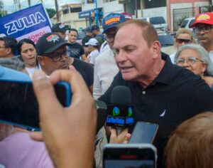 Di Martino con vehículos de China mejorará transporte en Maracaibo