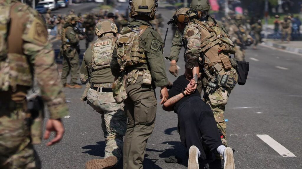 Donald Trump desplegará 2.000 efectivos de la Guardia Nacional en Los Ángeles contra protestas por redadas migratorias