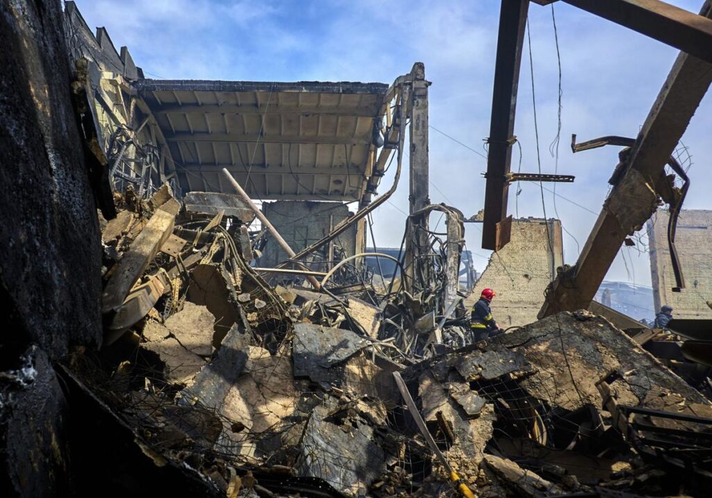 Dos muertos y 17 ucranianos heridos por ataque de drones rusos