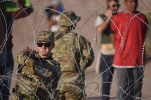 EEUU endurece revisión a migrantes tras ataques en Colorado