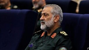 Ejército iraní dice que Israel y EEUU recibirán una «bofetada contundente» por el ataque