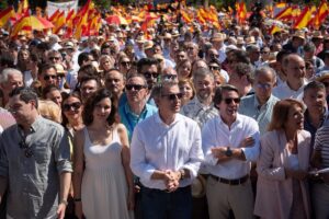 El Gobierno califica la concentración del PP en Madrid: "El gatillazo es antológico"