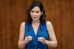 El PP de Ayuso no presentará enmiendas a la reforma de las 'primarias'