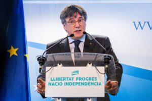 El Supremo confirma la decisión de Llarena de no amnistiar la malversación a Puigdemont y le despeja el camino al TC