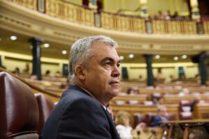 El Supremo podrá investigar a Santos Cerdán sin obstáculos si deja el acta de diputado