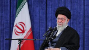 El ayatolá Khamenei le respondió a EEUU y Donald Trump amenaza con un ataque directo