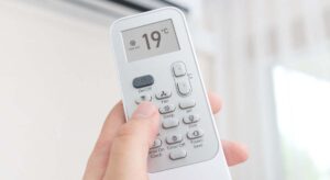 El botón del mando del aire acondicionado que casi nadie usa y puede hacerte ahorrar hasta un 80% en electricidad