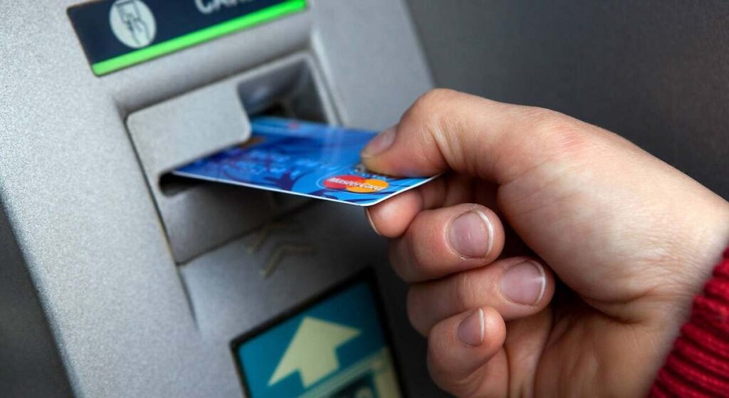 El cambio que llega a todos los cajeros automáticos de España a partir de mañana