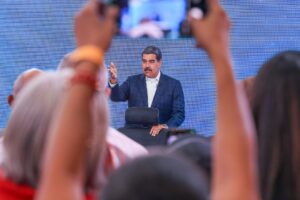 El chavismo intensifica la persecución por el uso del dólar fuera del mercado oficial