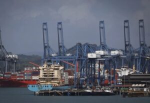 El comercio entre China y EEUU se desploma un 30 % en mayo ante la guerra comercial