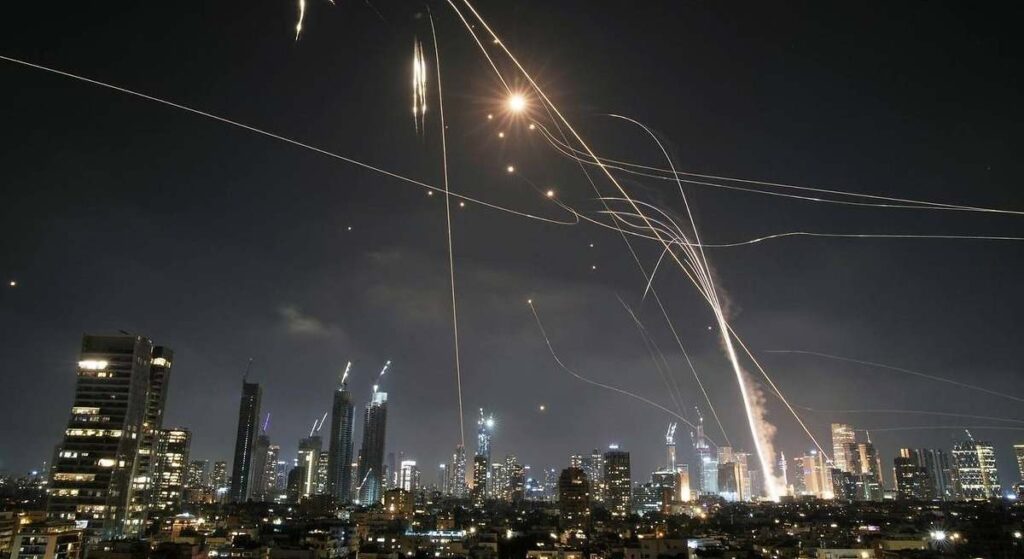 El conflicto entre Israel e Irán seguirá contenido y con un impacto limitado en los mercados
