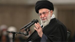 El fuerte mensaje del ayatolá de Irán a Donald Trump: La batalla comienza