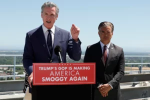El gobernador de California dice que la Guardia Nacional volverá a estar bajo su control - AlbertoNews