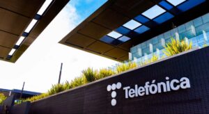 El lunes es el último día para embolsarse el dividendo de Telefónica, con una rentabilidad del 3,3%