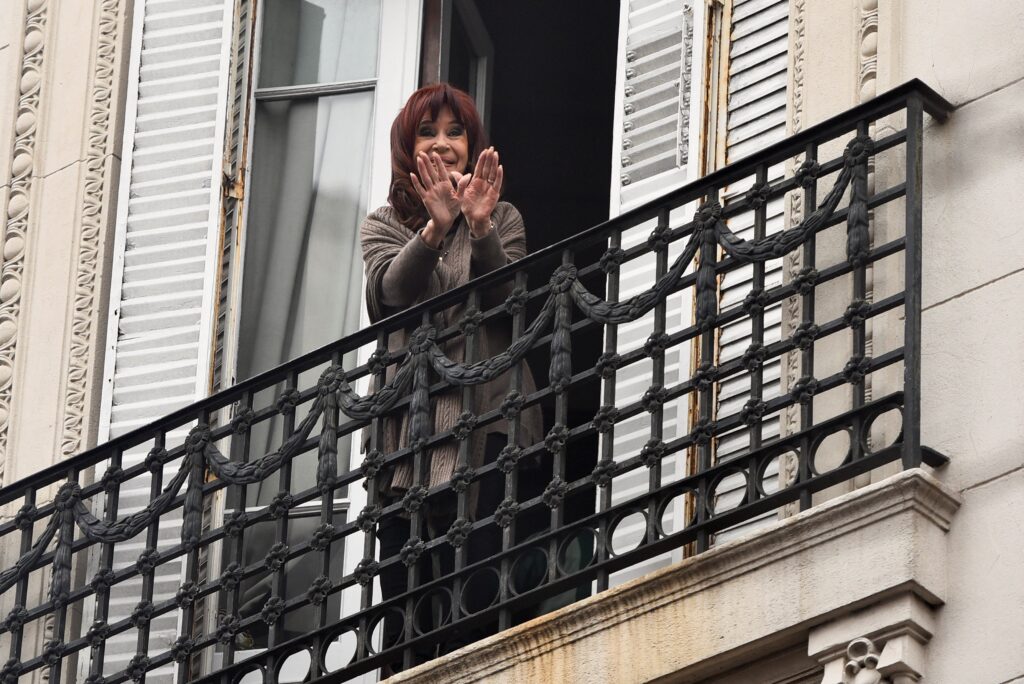 El mensaje de Cristina Kirchner presa a la militancia: «Vamos a volver»