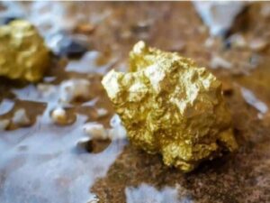 El oro se consolida como segundo activo de reserva mundial y desbanca al euro | Finanzas | Economía