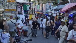 El plan de la Alcaldía de Medellín para que no se vendan productos sobre Pablo Escobar