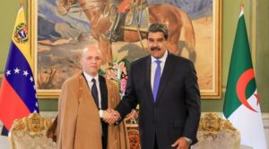 Embajadores de Argelia, Haití e Irán entregan cartas credenciales a presidente Maduro