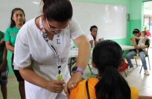 Epidemióloga advierte sobre incremento de enfermedades respiratorias que se confunden con COVID-19