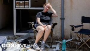 "Era necesario hacerlo, pero no esperábamos que nos afectara así": los israelíes que apoyan el ataque a Irán en un barrio de Tel Aviv golpeado por misiles