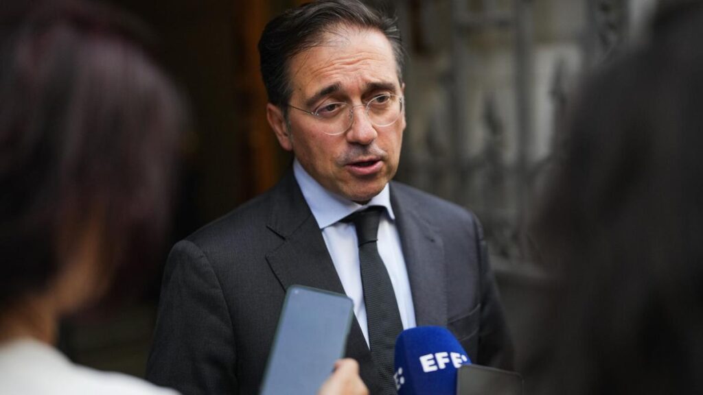 Albares: "La preocupación de España es máxima por la situación en Oriente Medio y en relación a Irán"